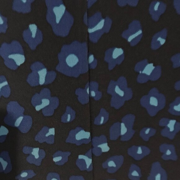 IMAN 2XL BLUE AND BLACK FAUX ANIMAL PRINT PANTS - Picture 5 of 9